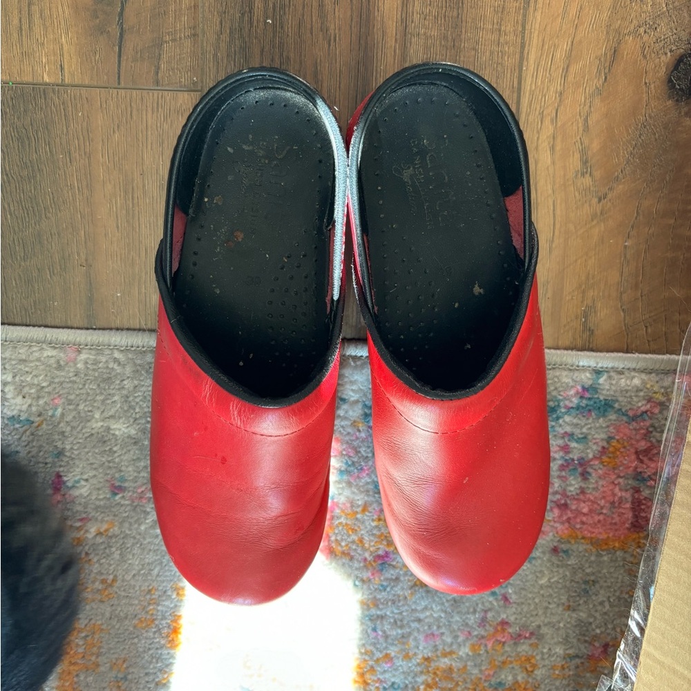 Pink Sanita Clogs Like Dansko